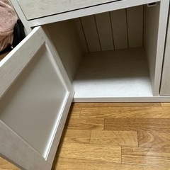 食器棚の画像