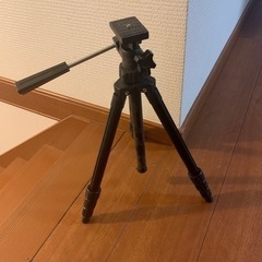 三脚