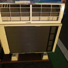 三菱　霧ヶ峰　　14～16畳用エアコン　MSZ-CV4023S-W　2023年 200V　5ヶ月使用のみの画像