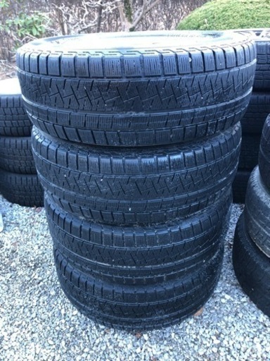 冬タイヤ 215/65R16 PCD114アルミ付きスタッドレス4本組み送料無料