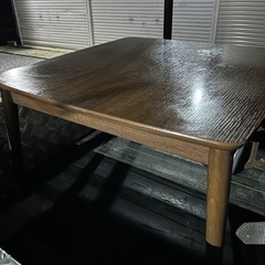 500円!正方形のコタツ　綺麗です