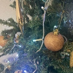 本日中に削除予定　クリスマスツリー　オーナメント　電球の画像