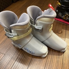 スキーブーツ0円
