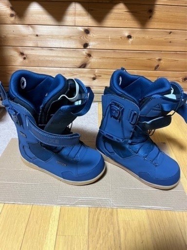 DEELUXEのスノボブーツ