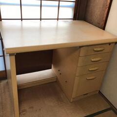 取りに来てください。勉強机　デスク　椅子