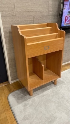 【⭐️高級家具屋の大和屋⭐️】　天然木　絵本本棚　子供本棚