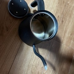 バルミューダ　電気ケトル　少々難ありの画像