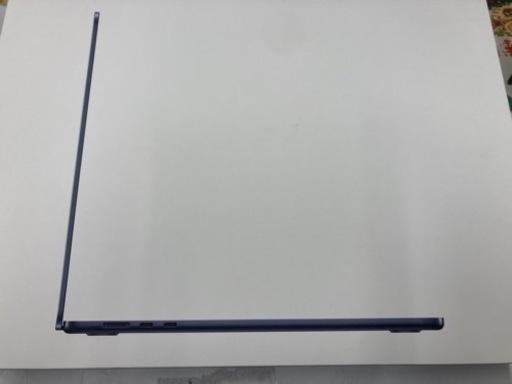 MacBook Air 15インチ　新品同様2023