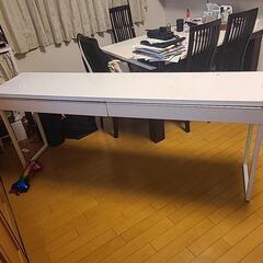 IKEA学習机？