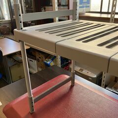 並べて使える。積み重ねて使える。押し入れ整理棚２台セットの画像