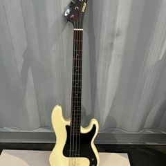HOLLY エレキベース