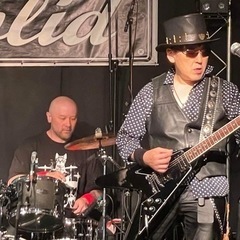 【ベース募集】B'z、THE YELLOW MONKEYコピバンの画像