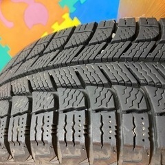 195/65R15	スタッドレスタイヤ	4	本セット	2015	年製の画像