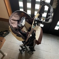 アプリカ　ベビーカーの画像