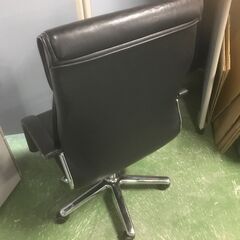 【ジャンク品】★☆Wilkhahn/ウィルクハーン 肘付レザーハイバックチェア WHJ-22091531925☆★欠損箇所有 ガス圧シリンダー弱めの画像