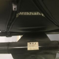 【ジャンク品】★☆Wilkhahn/ウィルクハーン 肘付レザーハイバックチェア WHJ-22091531925☆★欠損箇所有 ガス圧シリンダー弱めの画像