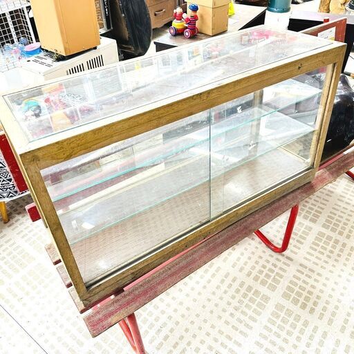 【ジモティ特別価格】ガラスケース 3段 古民具 硝子 飾り棚