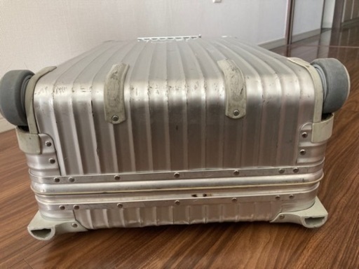 リモワ　スーツケース