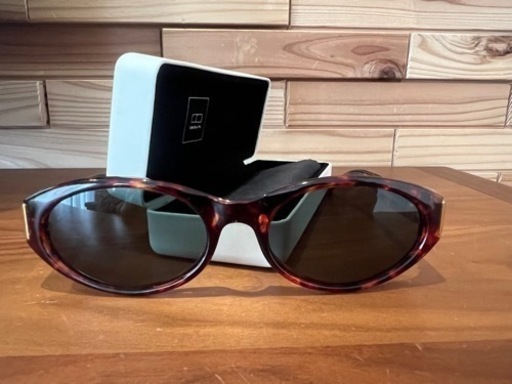 GUCCIサングラス