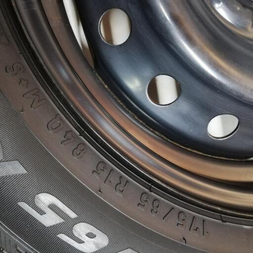 ＜スタッドレスタイヤ・ホイール 4本＞ 175/65R15 ピレリ 85% 2016年製   15X5J ミツビシ純正 4H -100 アクア ヴィッツ