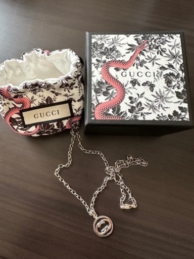 GUCCI ネックレス　受け取り予定者決定