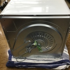 #L-72【ご来店頂ける方限定】TOSHIBAの4、5Kg衣類乾燥機ですの画像