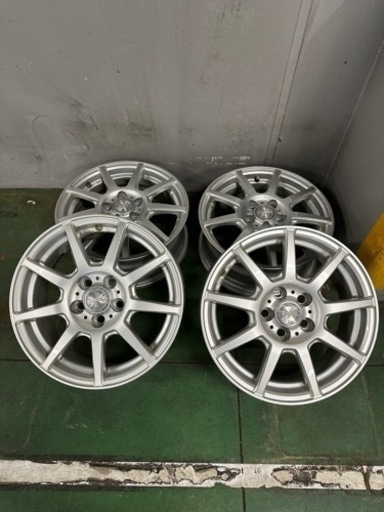 アルミホイール15インチ. 6j+43. 5穴. pcd100