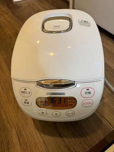 炊飯器（ヤマダセレクト　YEC-M18G1）　製造年：2022