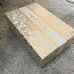 DIORの空き箱の画像