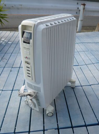 DeLonghi　デロンギ　オイルヒーター　TDD0915W　ドラゴンデジタル　リモコン付き/中古品・本体のみ・通電確認済み