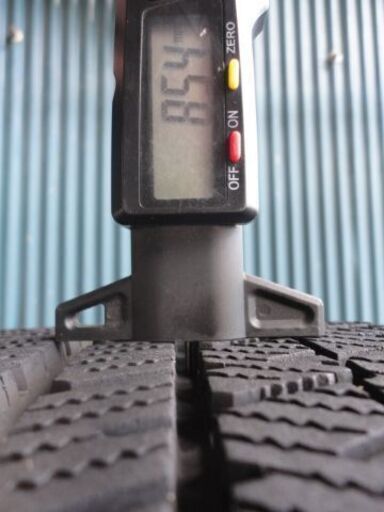 ブリヂストン　BLIZZAK VRX2　225/55R16　2本　9分溝　程度良好！