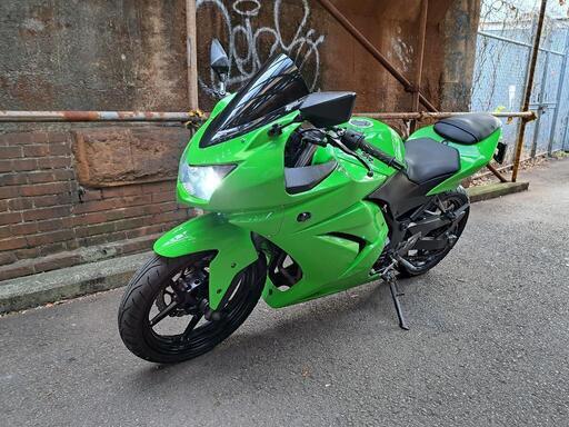 カワサキ　ニンジャ250  EX250K　社外マフラー付　実働車両　大阪 カワサキニンジャ250 EX250K社外マフラー付実働車両大阪 (モンロー