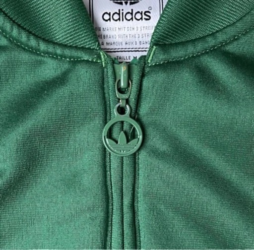 adidasトラックジャケット グリーン 刺繍バックトレフォイル L~