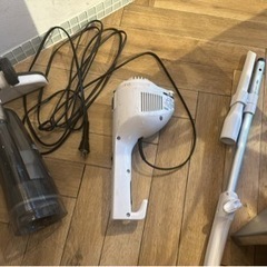 <ジャンク品>ハンディ掃除機の画像