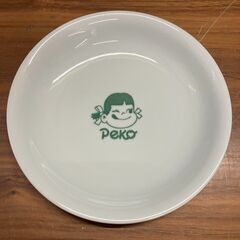 ペコちゃん　なんでもプレート（有田焼）３枚セットの画像