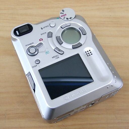FUJIFILM FinePix 6800Z フジフィルム ファインピックス コンパクトデジタルカメラ 札幌 西区 西野