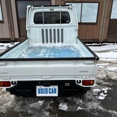 本日ご成約頂きました‼︎売切り!!雪投げに便利!!奇麗なスバルサンバートラック 4WD　AC付　5MT　青森発　車検令和６年1月31日までの画像