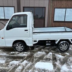 本日ご成約頂きました‼︎売切り!!雪投げに便利!!奇麗なスバルサンバートラック 4WD　AC付　5MT　青森発　車検令和６年1月31日までの画像