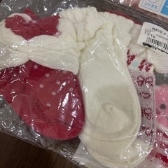 新生児用　ミトン　靴下7-9センチの画像