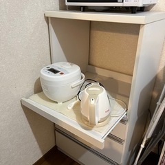 【決定済み】食器棚の画像