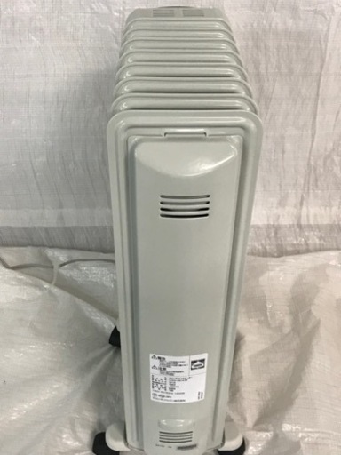 新品同様　Delonghi デロンギ　オイルヒーター
