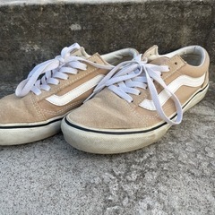 バンズスニーカー