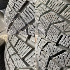 225/65R17 スタッドレスタイヤ　プジョー　ボルボ　シトロエン等　PCD108 の画像