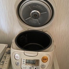 炊飯器の画像