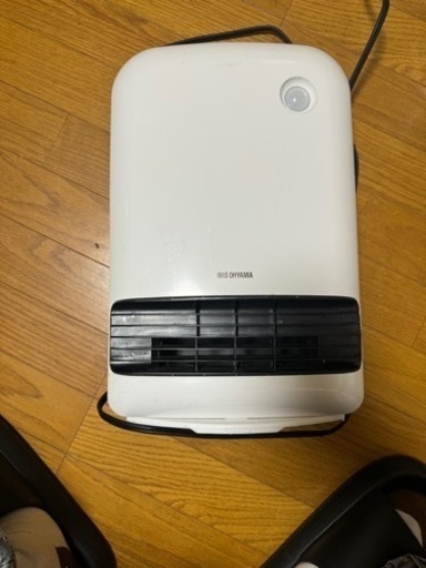 21年製アイリスオーヤマ ヒーター
