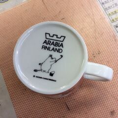 ARABIAムーミンマグ｜ママ｜ダークローズの画像
