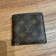 ★早い者勝ち‼︎ ルイヴィトン　LV マルコ　二つ折り財布