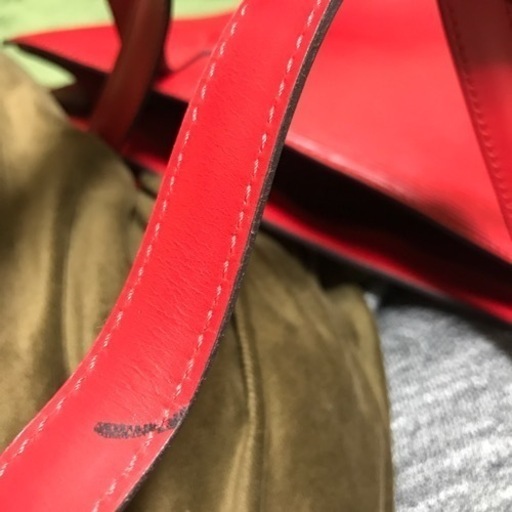 ルイビトン　LOUIS VUITTON  エピ　赤