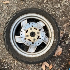 純正フロントホイール　グランドアクシス100 SB06J 中古品