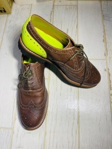 Grenson Archie メンズ レザー ネオン イエロー アクセント ウィングチップ ブローグ メンズ UK 10